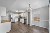 608 Drakes Landing - Photo 10