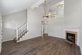 608 Drakes Landing - Photo 5