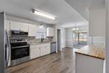 608 Drakes Landing - Photo 8