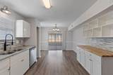 608 Drakes Landing - Photo 9