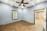 981 Chestnut Avenue - Photo 17
