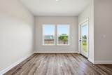 2806 Blackbird Court - Photo 15
