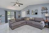 4 Holly Road - Photo 3