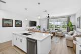 277 The Grove Drive North - Photo 17