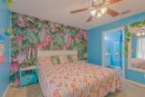 1869 Vineyard Street - Photo 14