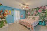 1869 Vineyard Street - Photo 9