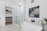 319 The Grove Drive - Photo 14