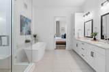 319 The Grove Drive - Photo 15