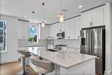 319 The Grove Drive - Photo 14