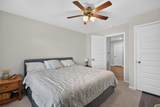 379 This Way - Photo 16