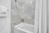 9201 Market Street Inn - Photo 20