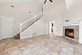 928 Village Lane - Photo 15