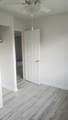 215 Hawthorne Circle - Photo 12