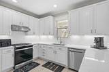 2031 Pine Island Circle - Photo 8