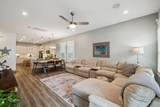 38 Constant Avenue - Photo 4