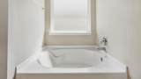 80 Sarona Street - Photo 19