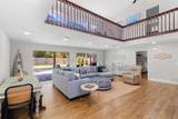 204 Wells Street - Photo 16