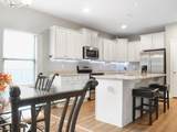 4753 Dupont Circle - Photo 15
