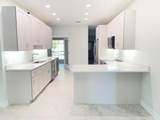 3 Walton Way - Photo 10