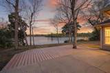 1013 Lake Drive - Photo 4