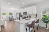 8 Alexander Way - Photo 1