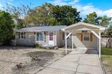 204 San Vincente Street - Photo 5