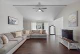 102 Hollow Cove - Photo 3