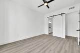 319 The Grove Drive - Photo 14