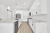 319 The Grove Drive - Photo 5