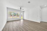 319 The Grove Drive - Photo 8