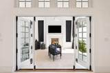 101 Whalebone Alley - Photo 15