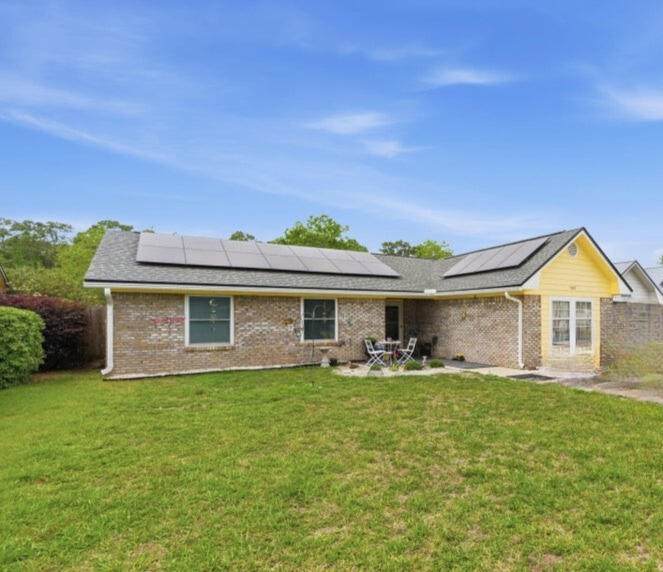107 Michelle Court - Photo 1