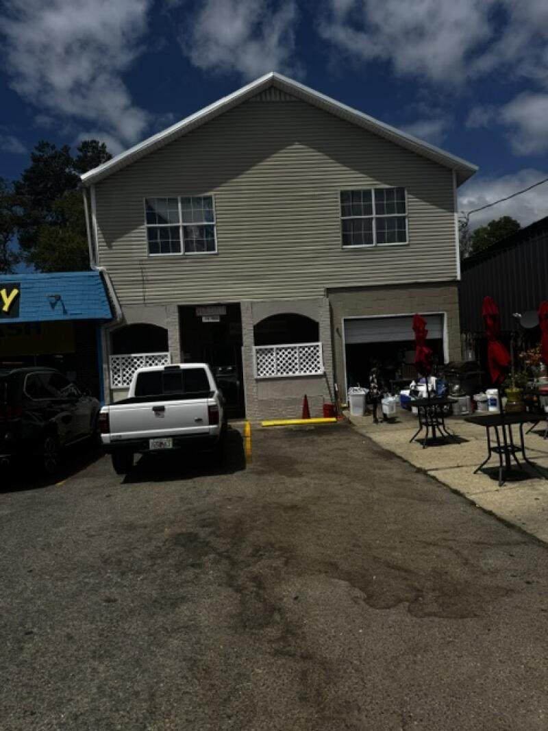 613 James Lee Road - Photo 1