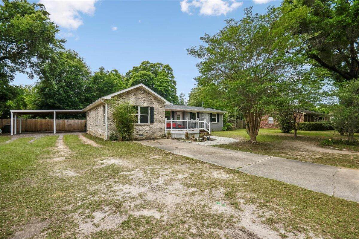 9915 Wanda Drive - Photo 1