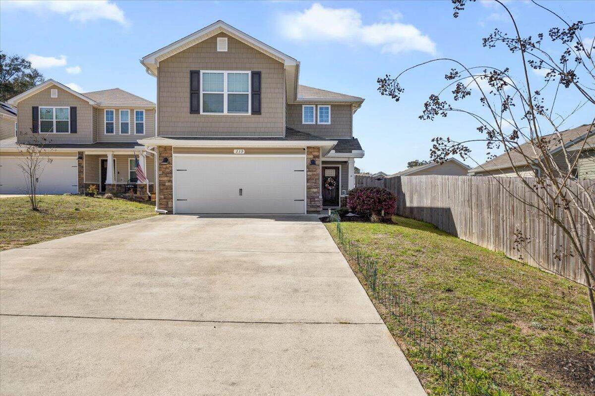 239 Wainwright Drive - Photo 1