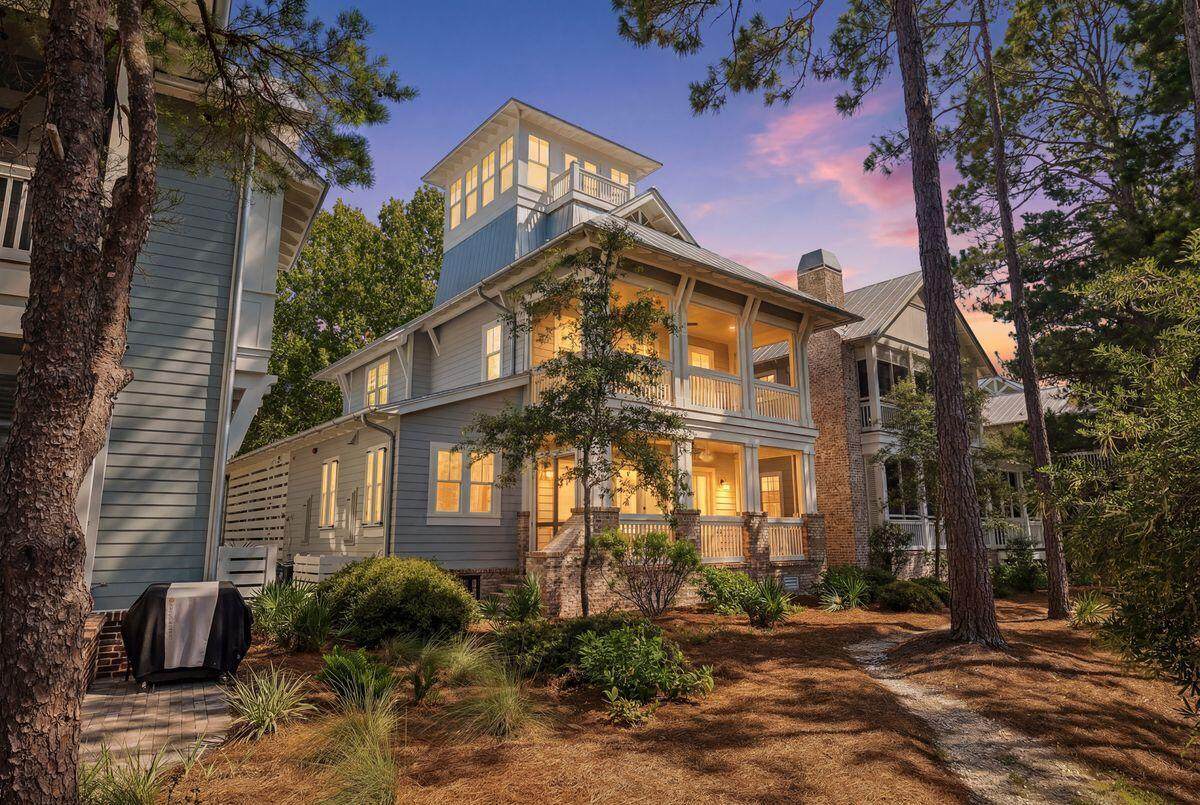 68 Okeechobee Circle - Photo 1