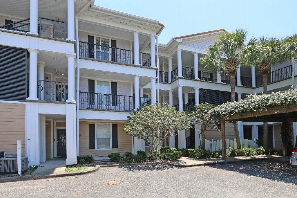 159 Brooks Street - Photo 1