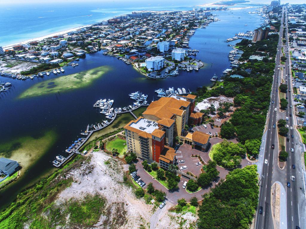 770 Harbor Boulevard - Photo 1