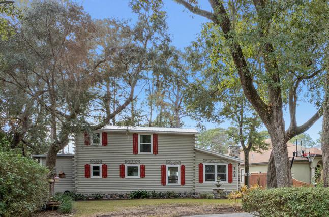 183 Bay Circle Drive - Photo 1