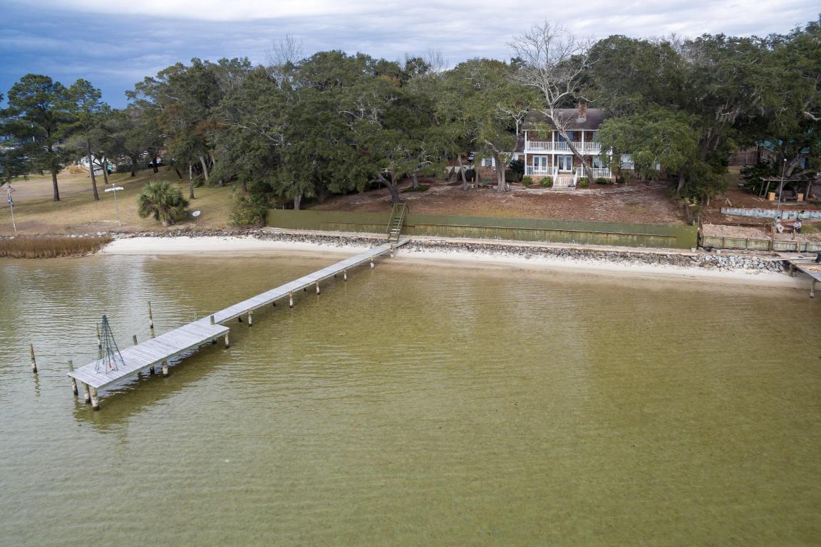 1413 Bayshore Drive - Photo 1