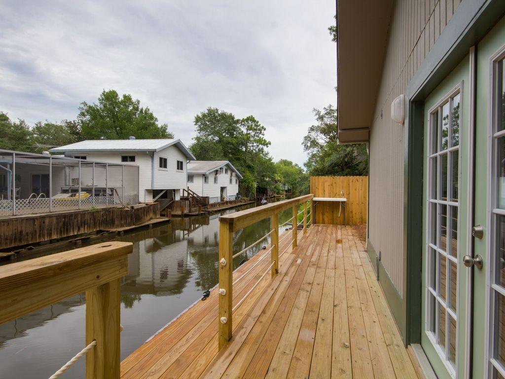 11 Bayou Road - Photo 1