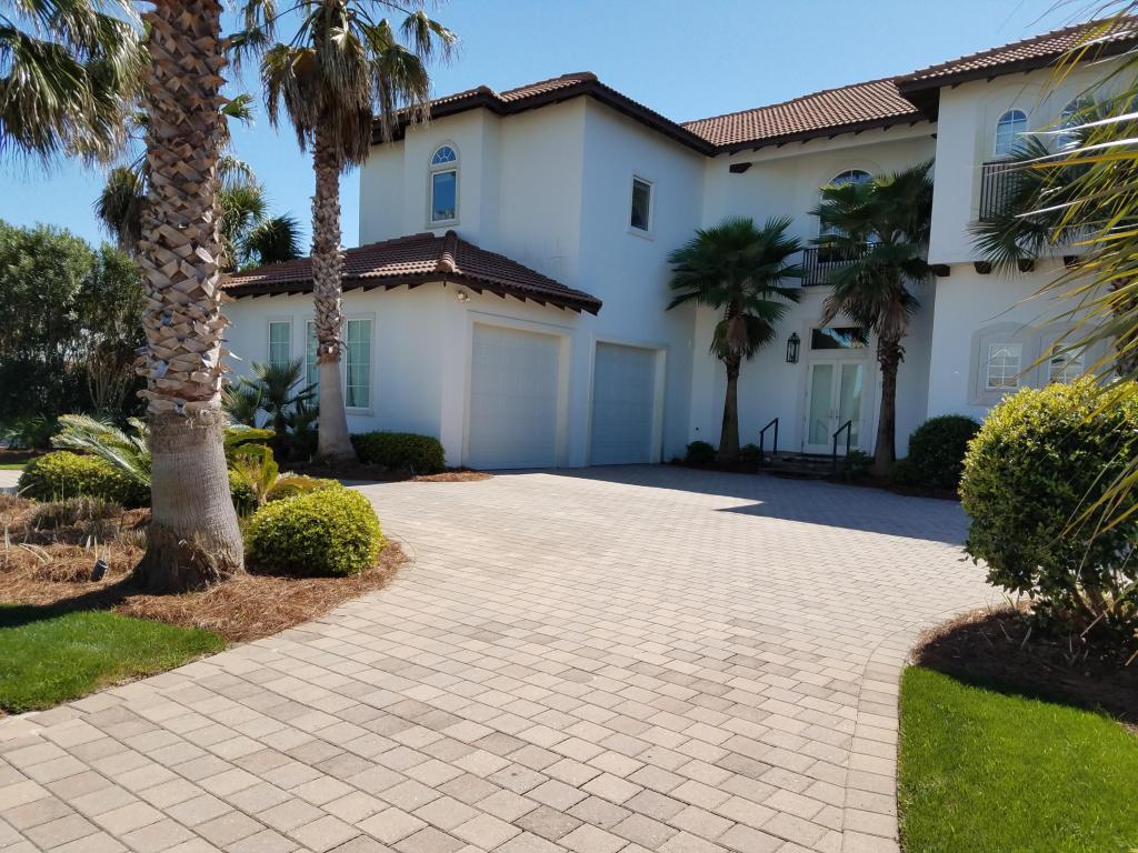 522 Vera Cruz Drive - Photo 1