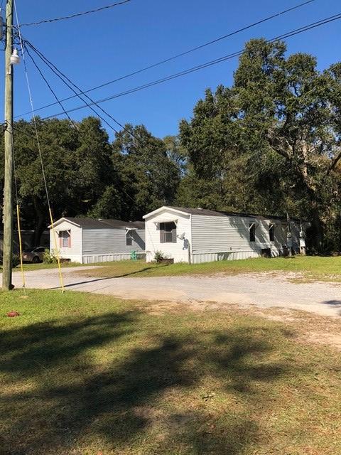 8902 Fowler Avenue - Photo 1