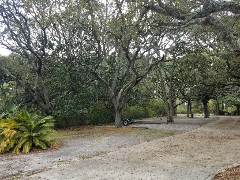 5015 Lagoon Drive - Photo 1