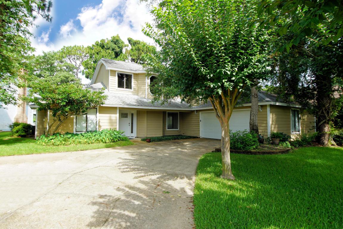 142 Baywind Drive - Photo 1