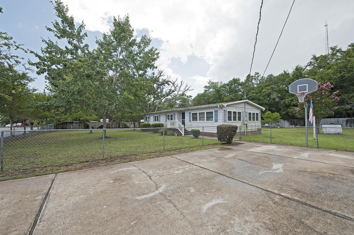 120 Truxton Avenue - Photo 1
