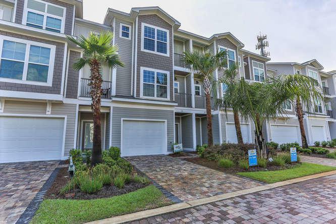 257 Driftwood Road - Photo 1