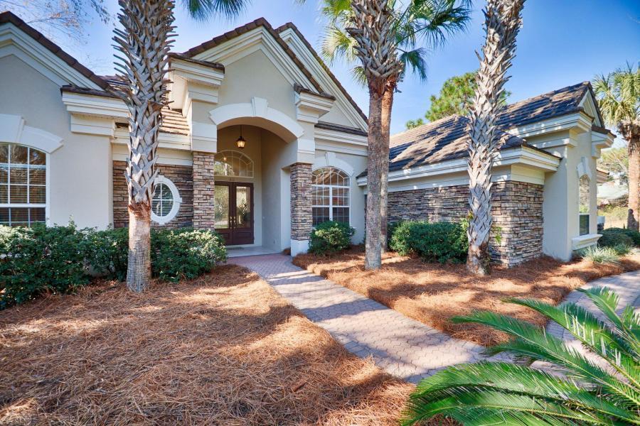 412 Commodore Point - Photo 1