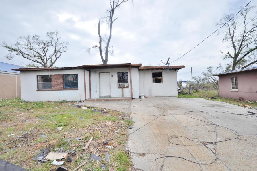 719 Williams Avenue - Photo 1