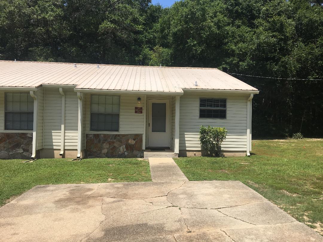 1090 Farmers Street - Photo 1